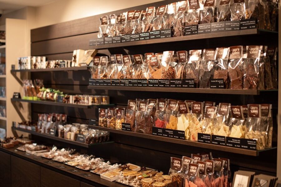 Zurich: Appenzell Day Trip with Farm Visit & Cheese Tasting - Chocolate in a small artisan setting