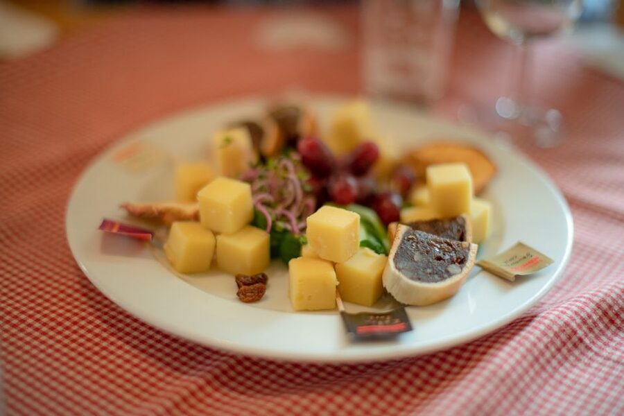 Zurich: Appenzell Day Trip with Farm Visit & Cheese Tasting - Why the small group matters