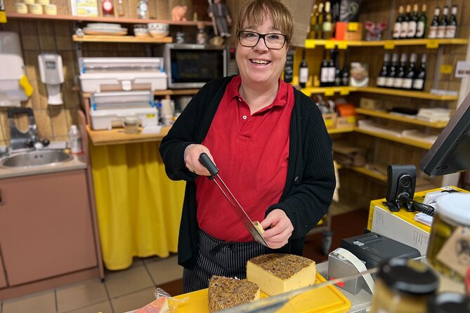 Zurich Food Tour with 10 Local Delicacies, Cheeses & Chocolates - Fraumünster and St. Peter’s: the city’s great church views