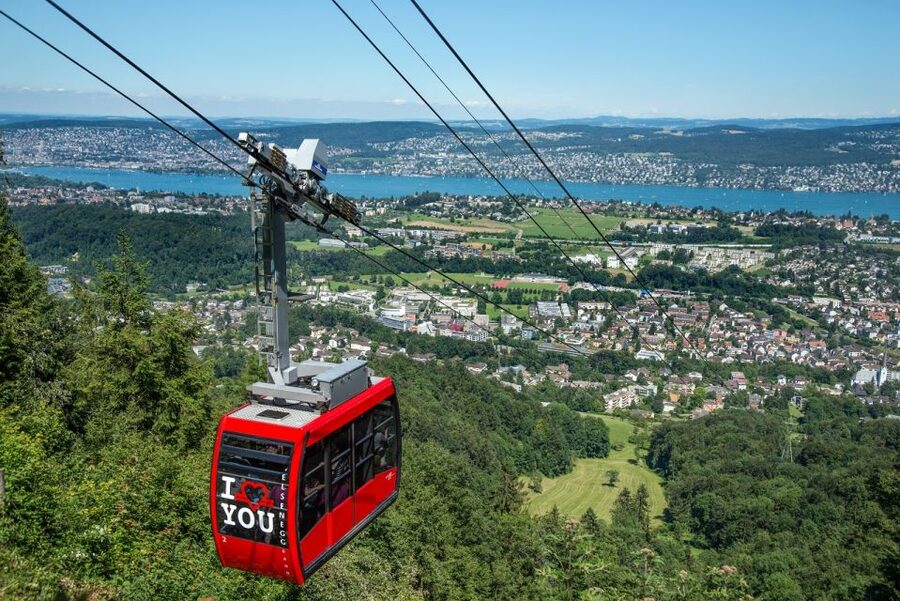 Zurich: Sunset Tour with Cheese Fondue - A sweet stop at Lindt Home of Chocolate