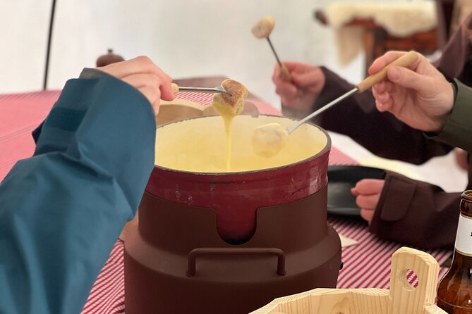 Zurich to Lucerne and Titlis Tour with Igloo Fondue Experience - Two hours around Lucerne’s Chapel Bridge